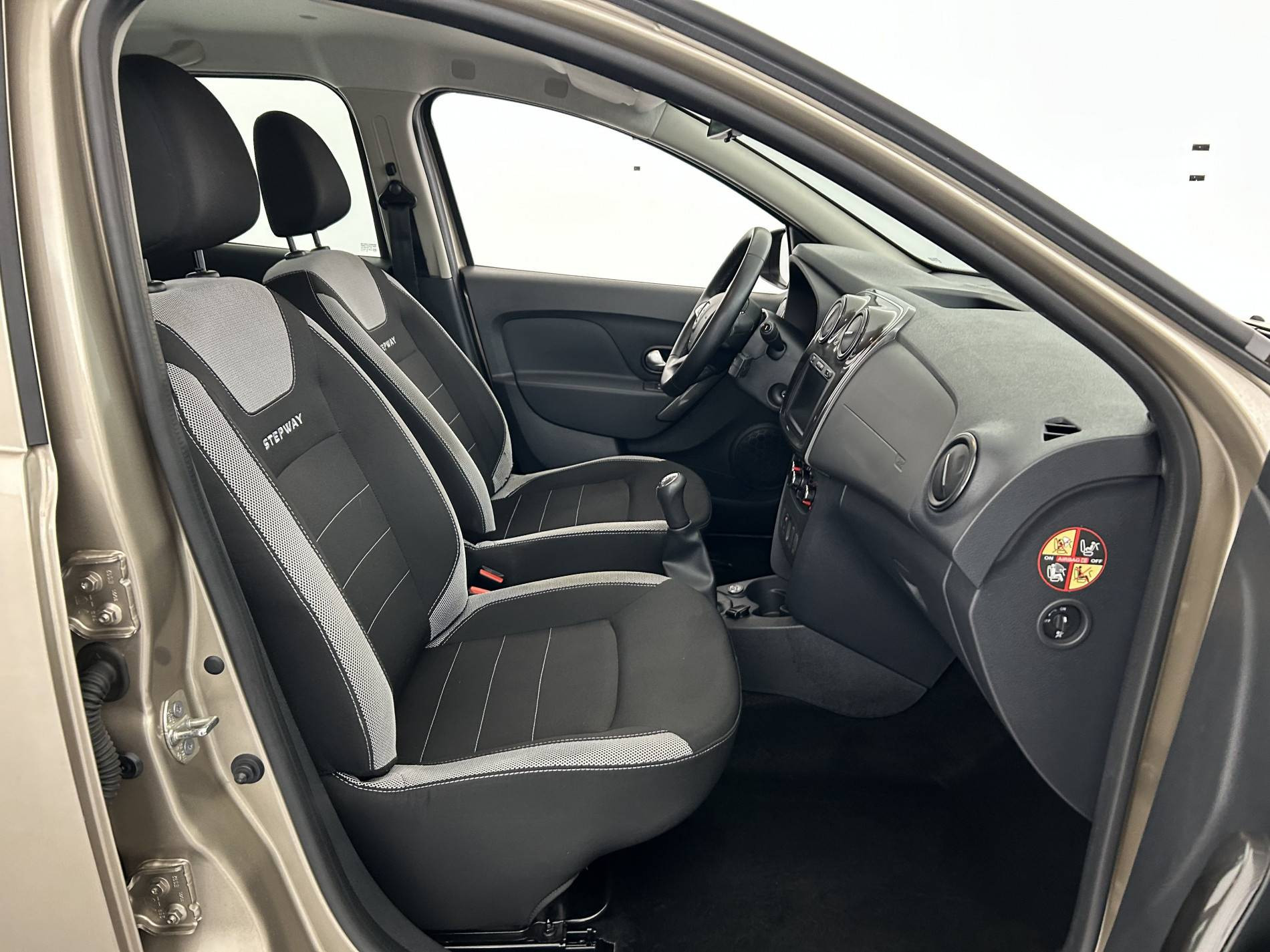 Vente en ligne Dacia Sandero  ECO-G 100 au prix de 10 990 €