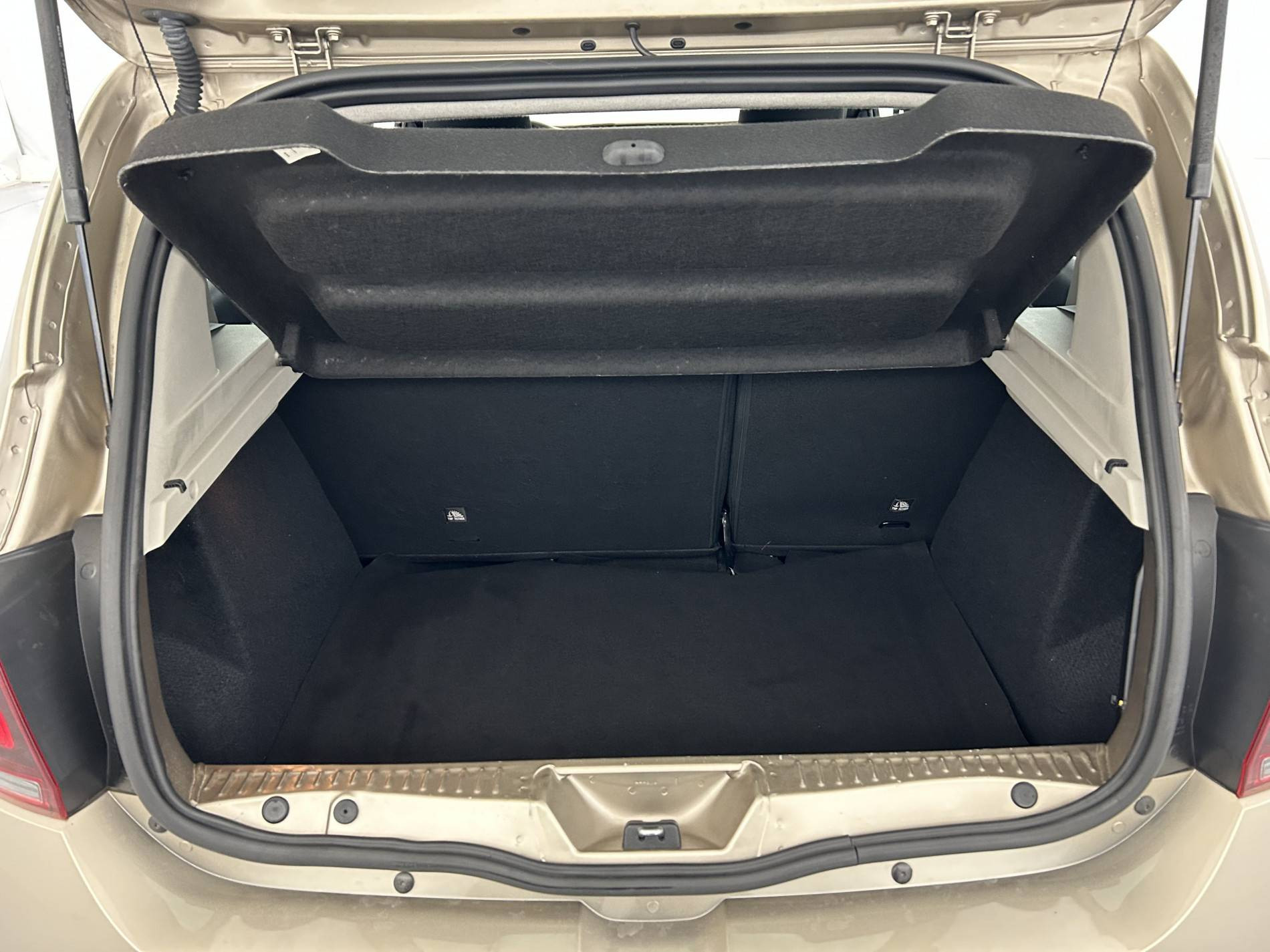 Vente en ligne Dacia Sandero  ECO-G 100 au prix de 10 990 €