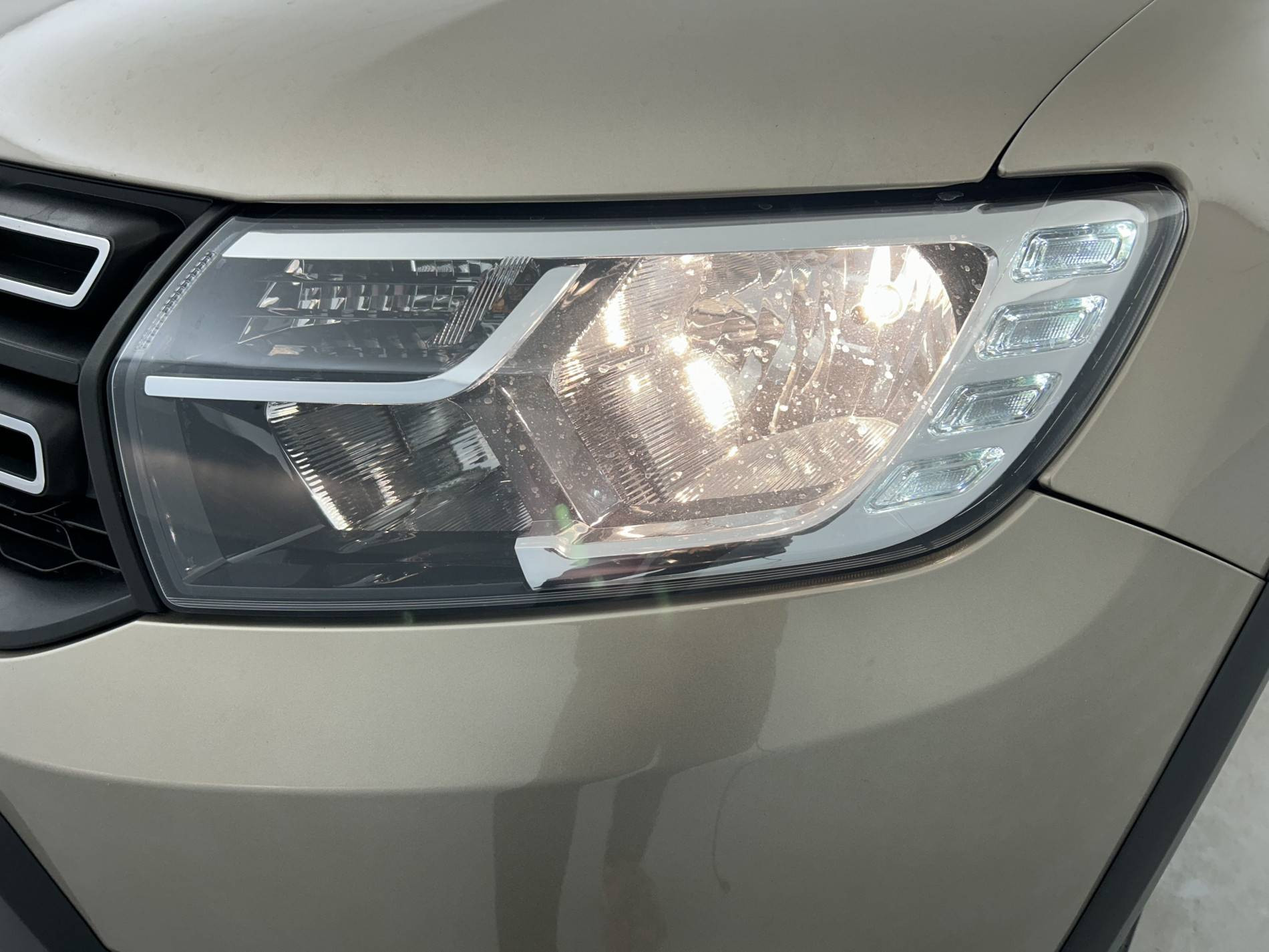 Vente en ligne Dacia Sandero  ECO-G 100 au prix de 10 990 €