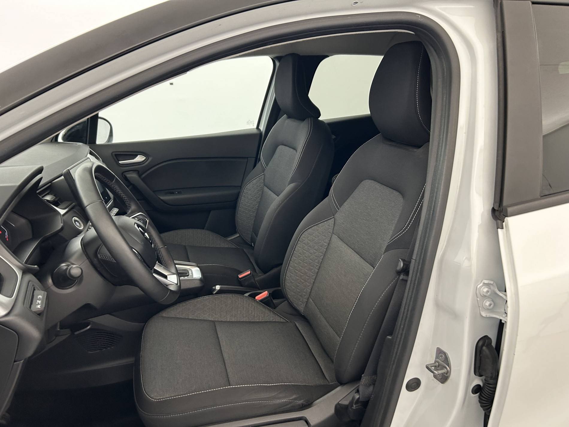 Vente en ligne Renault Captur  E-Tech full hybrid 145 au prix de 20 490 €