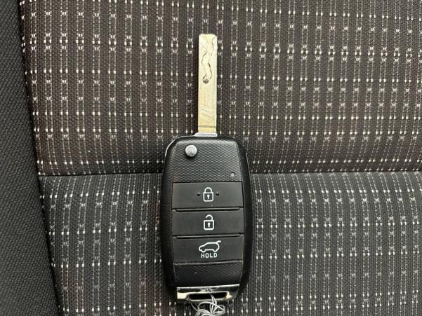 Vente en ligne Kia Stonic  1.0 T-GDi 120 ch MHEV DCT7 au prix de 17 490 €