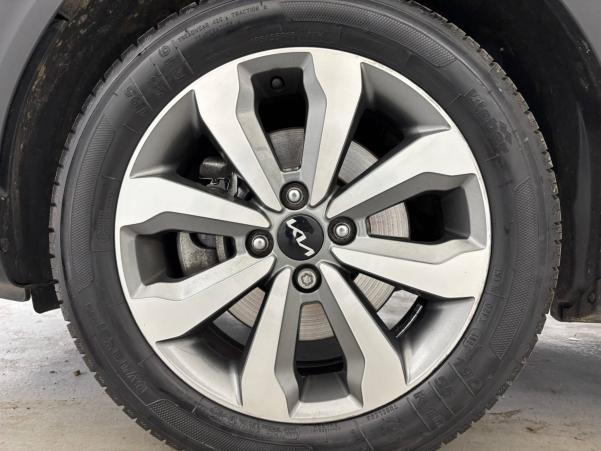Vente en ligne Kia Stonic  1.0 T-GDi 120 ch MHEV DCT7 au prix de 17 490 €