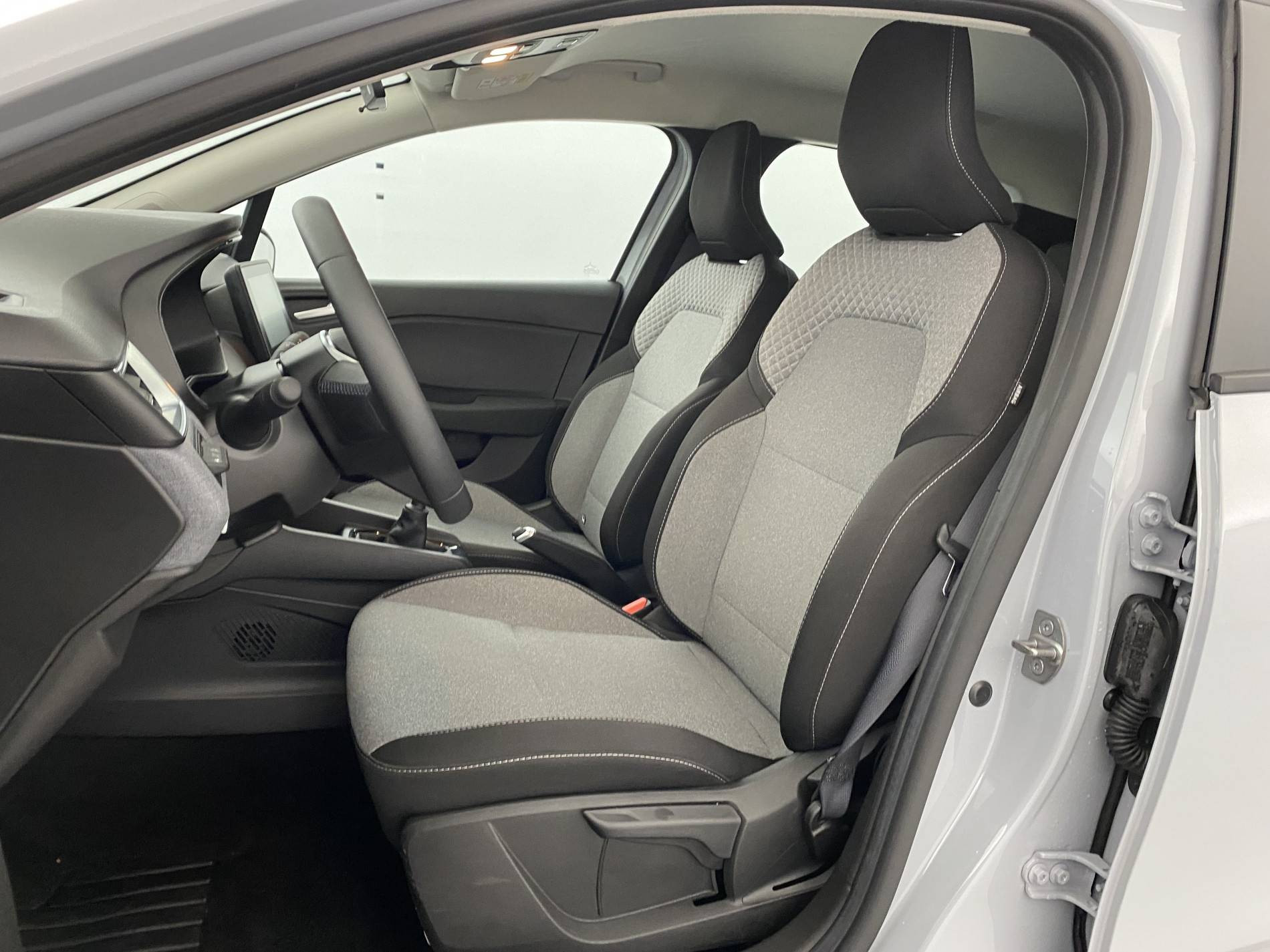 Vente en ligne Renault Clio 5 Clio TCe 90 au prix de 16 990 €