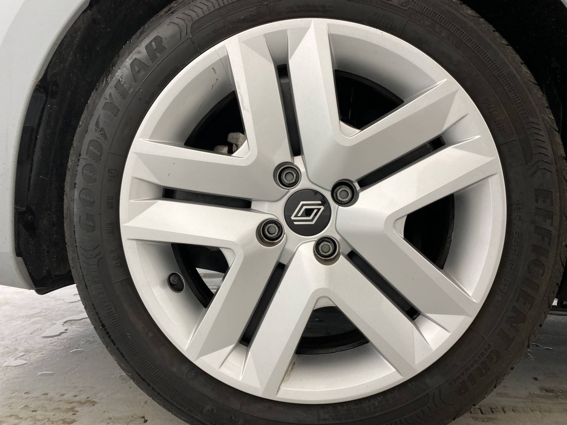 Vente en ligne Renault Clio 5 Clio TCe 90 au prix de 16 990 €