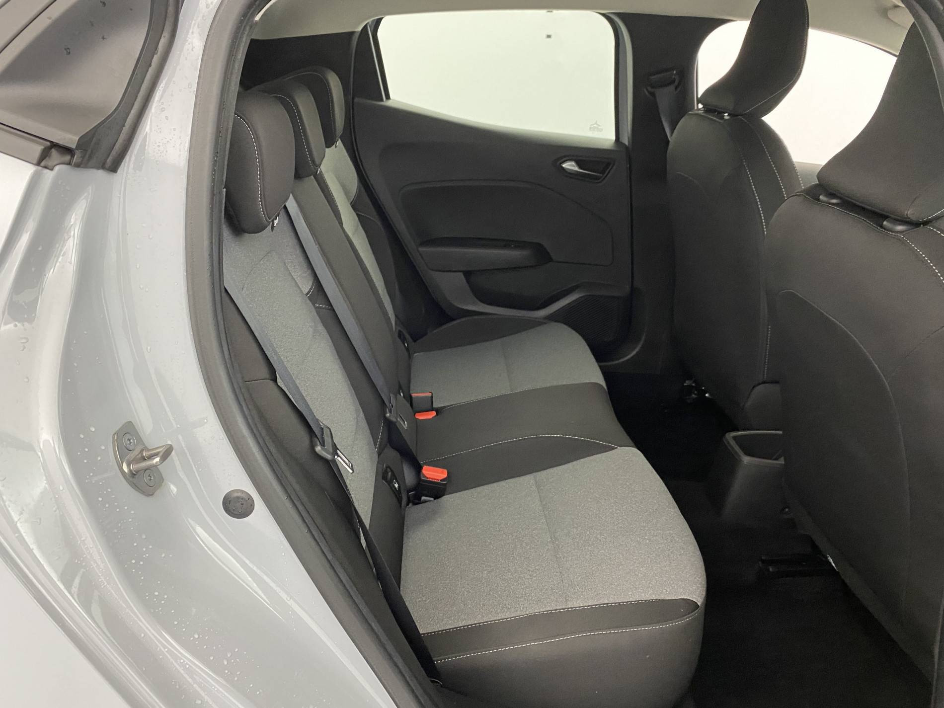 Vente en ligne Renault Clio 5 Clio TCe 90 au prix de 16 990 €