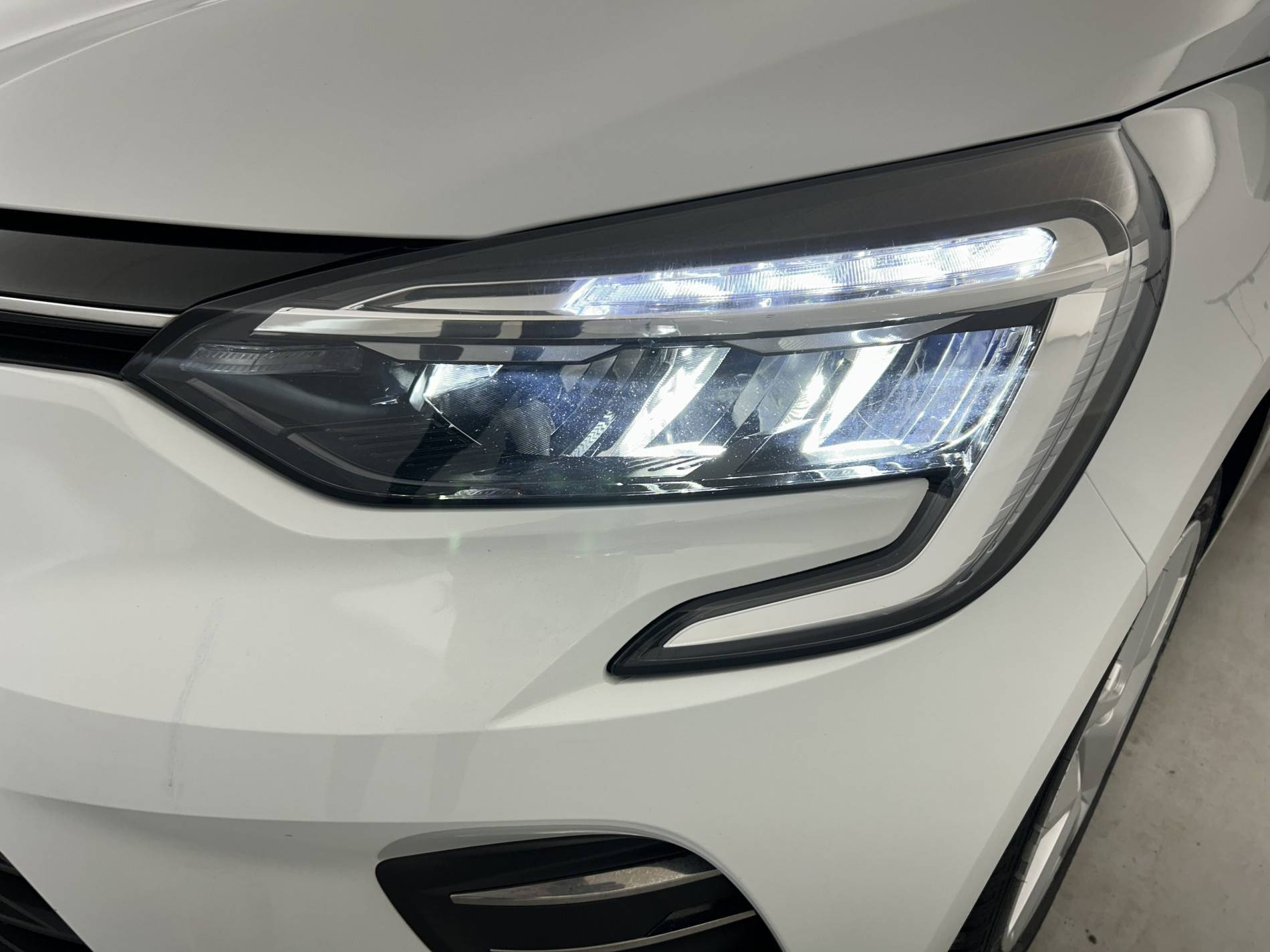 Vente en ligne Renault Clio 5 Clio SCe 65 - 21N au prix de 12 890 €