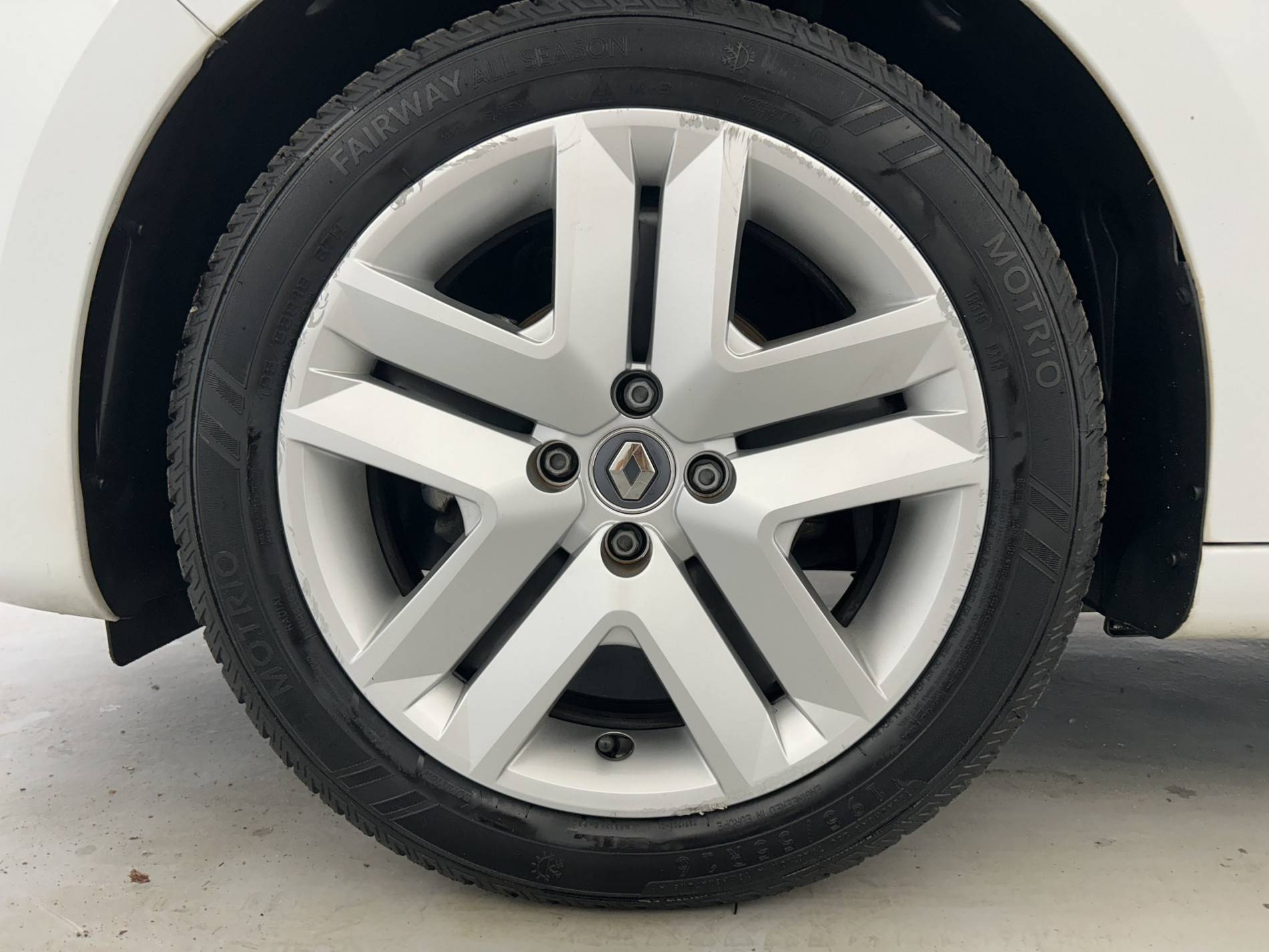 Vente en ligne Renault Clio 5 Clio SCe 65 - 21N au prix de 12 890 €