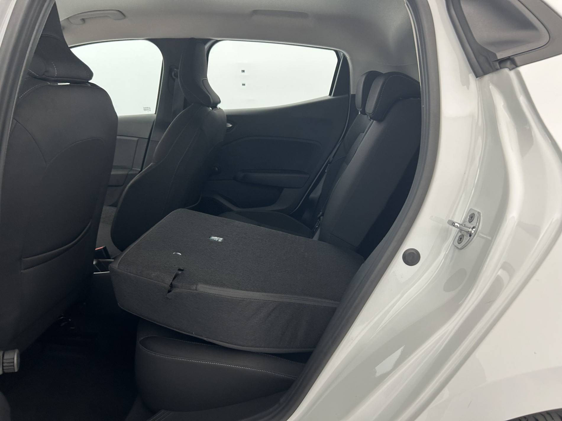 Vente en ligne Renault Clio 5 Clio SCe 65 - 21N au prix de 12 890 €