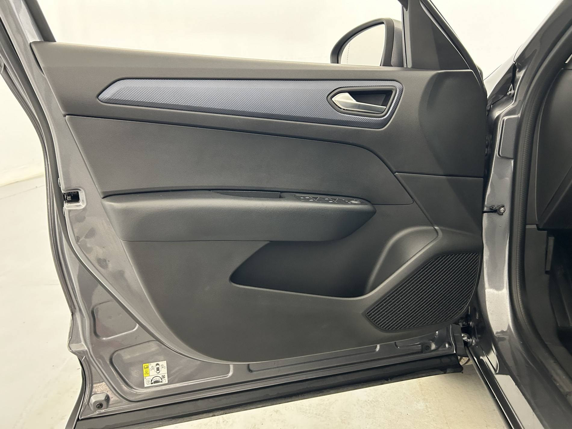 Vente en ligne Renault Arkana  mild hybrid 140 EDC FAP - 22 au prix de 21 990 €