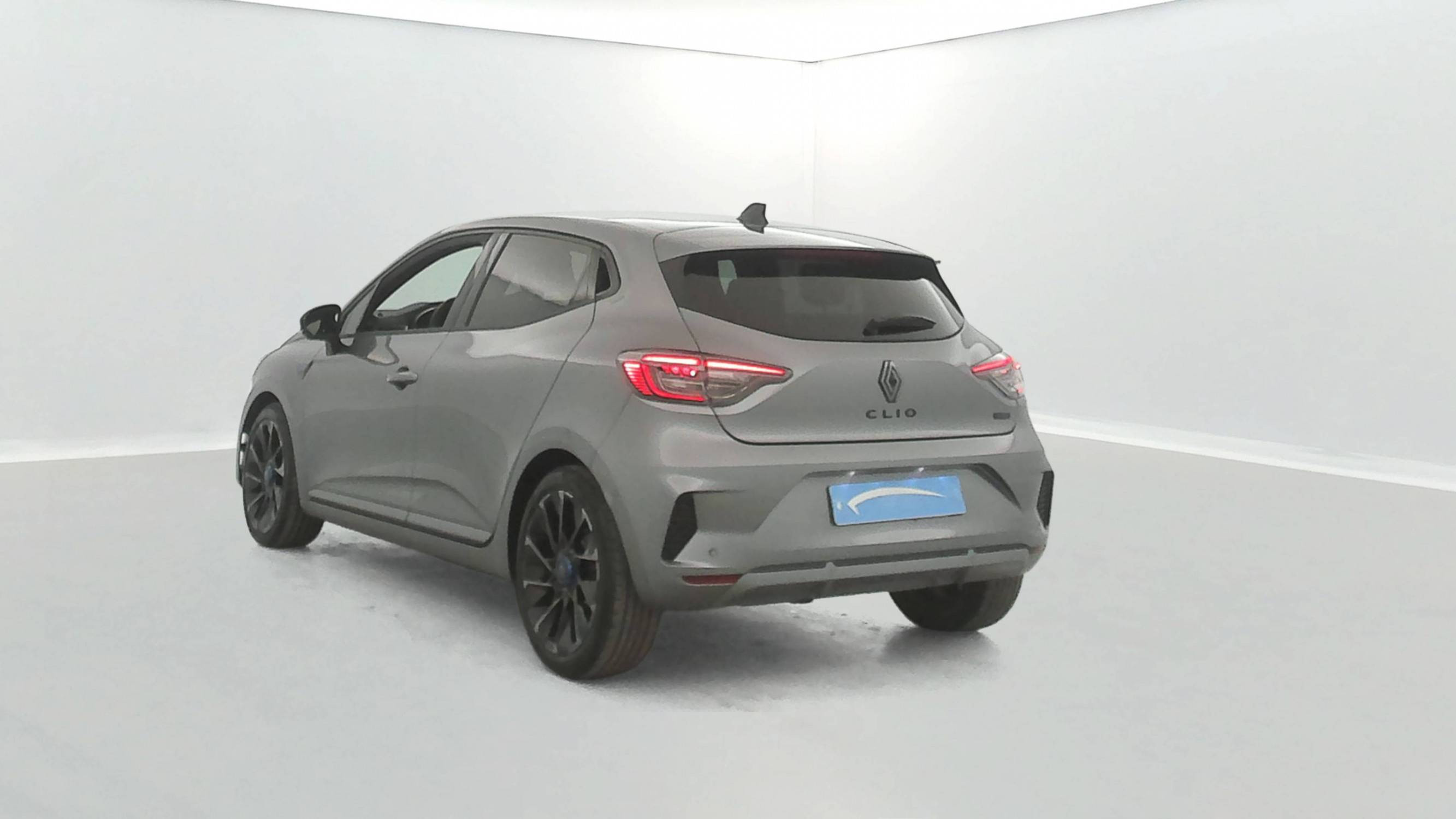 Vente en ligne Renault Clio 5 Clio E-Tech full hybrid 145 ch GSR2 au prix de 23 690 €