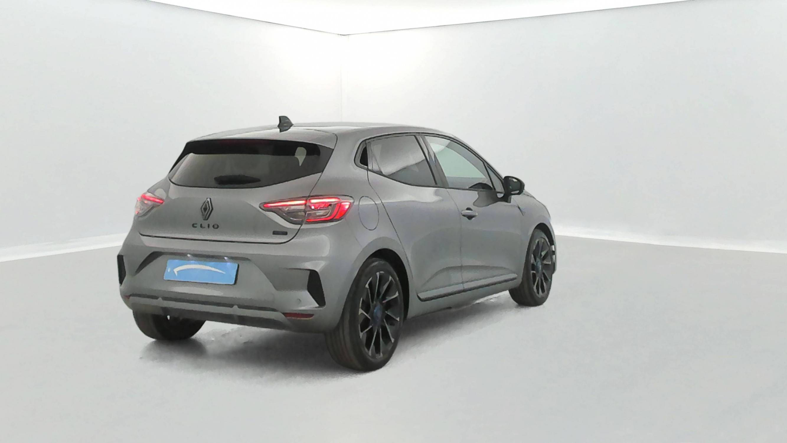 Vente en ligne Renault Clio 5 Clio E-Tech full hybrid 145 ch GSR2 au prix de 23 690 €