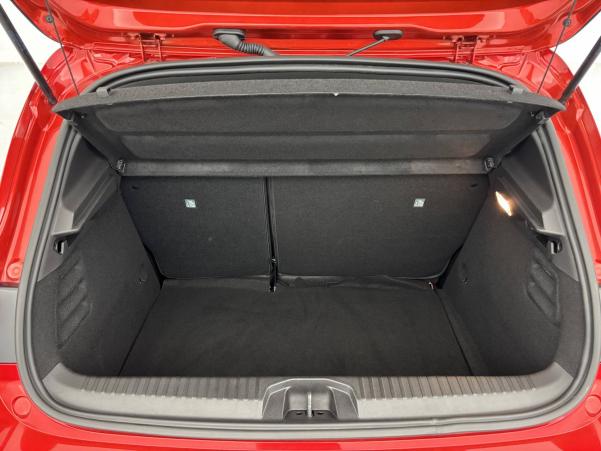 Vente en ligne Renault Clio 5 Clio TCe 90 - 21N au prix de 15 490 €