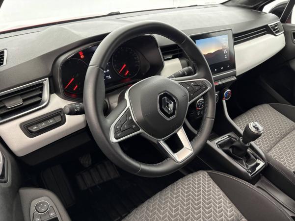 Vente en ligne Renault Clio 5 Clio TCe 90 - 21N au prix de 15 490 €