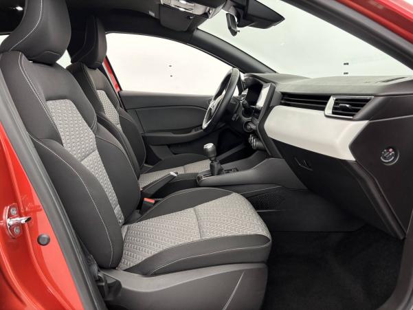 Vente en ligne Renault Clio 5 Clio TCe 90 - 21N au prix de 15 490 €