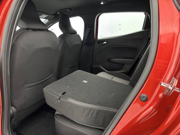 Vente en ligne Renault Clio 5 Clio TCe 90 - 21N au prix de 15 490 €