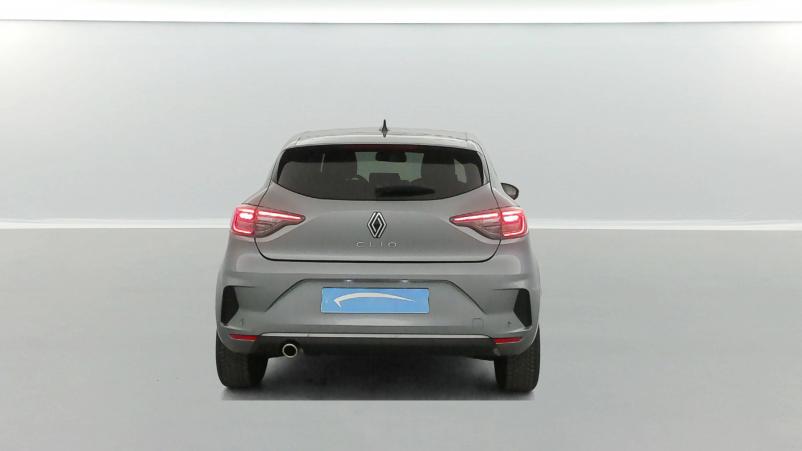 Vente en ligne Renault Clio 5 Clio TCe 90 au prix de 17 690 €