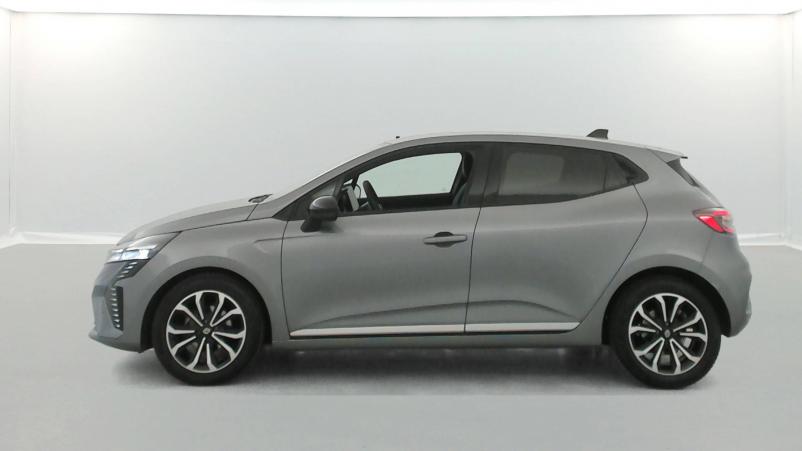 Vente en ligne Renault Clio 5 Clio TCe 90 au prix de 17 690 €