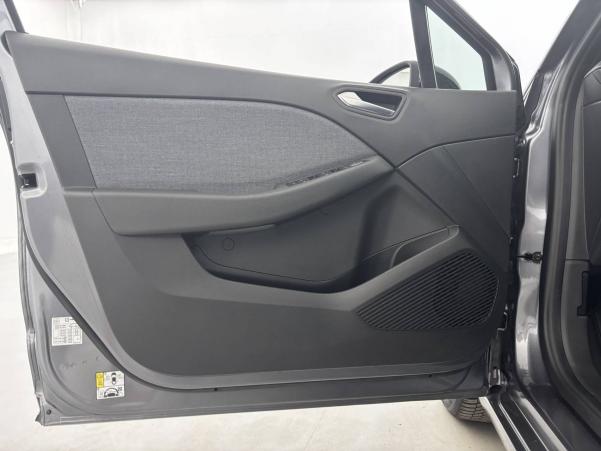 Vente en ligne Renault Clio 5 Clio TCe 90 au prix de 17 690 €