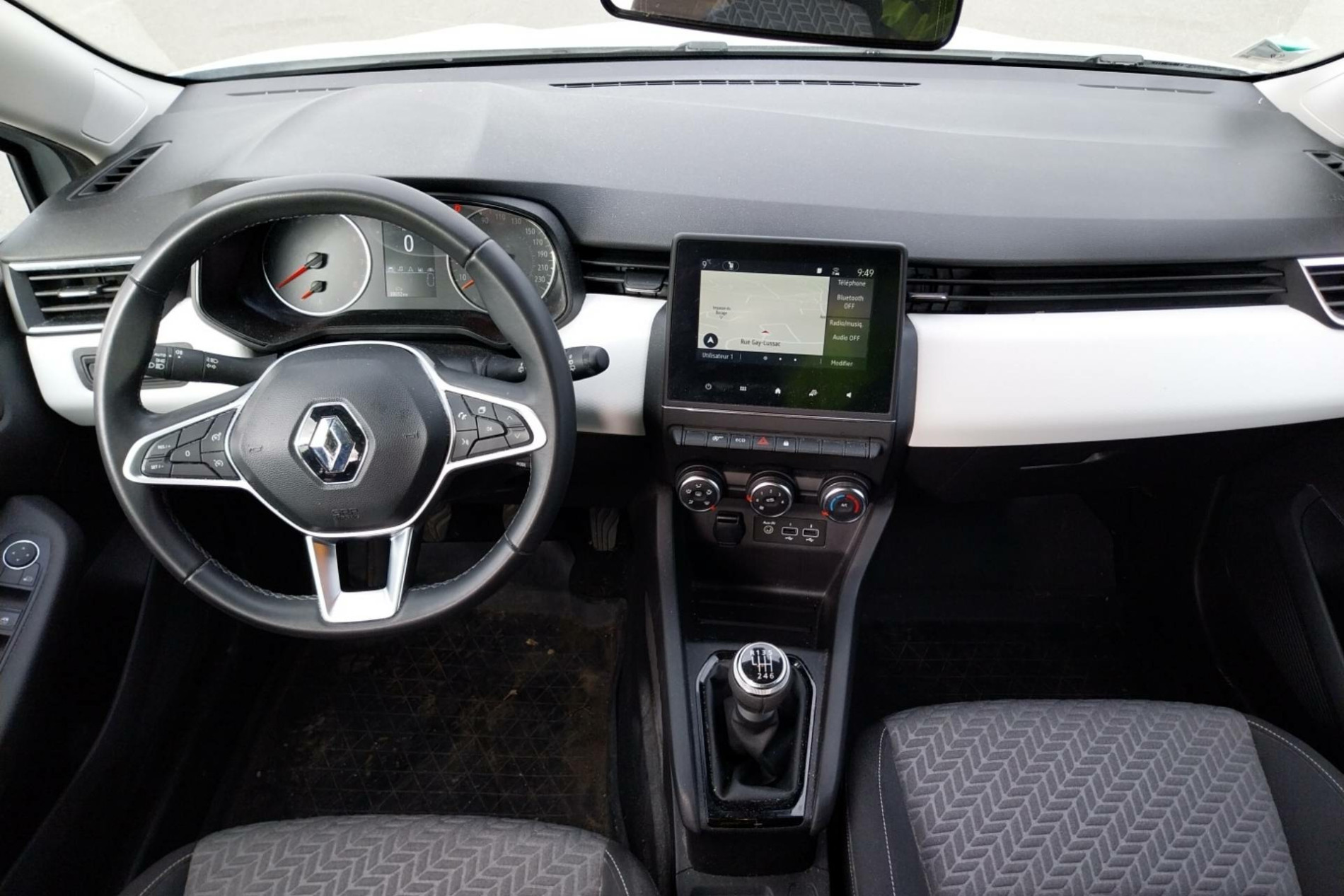 Vente en ligne Renault Clio 5 Clio TCe 100 GPL au prix de 14 390 €