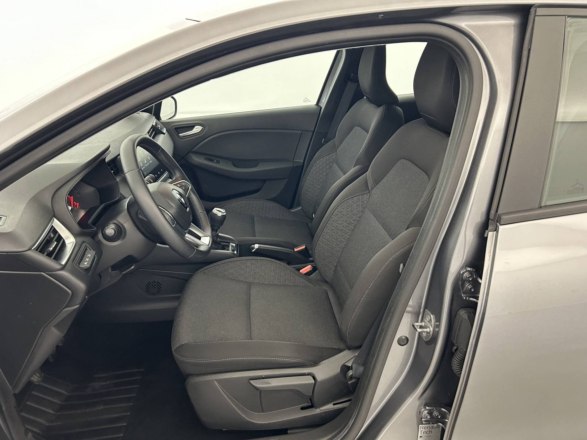 Vente en ligne Renault Clio 5 Clio TCe 90 au prix de 15 990 €