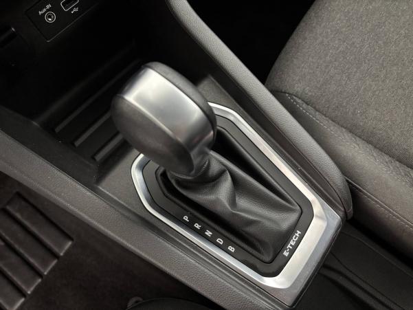 Vente en ligne Renault Clio 5 Clio E-Tech 140 au prix de 14 490 €