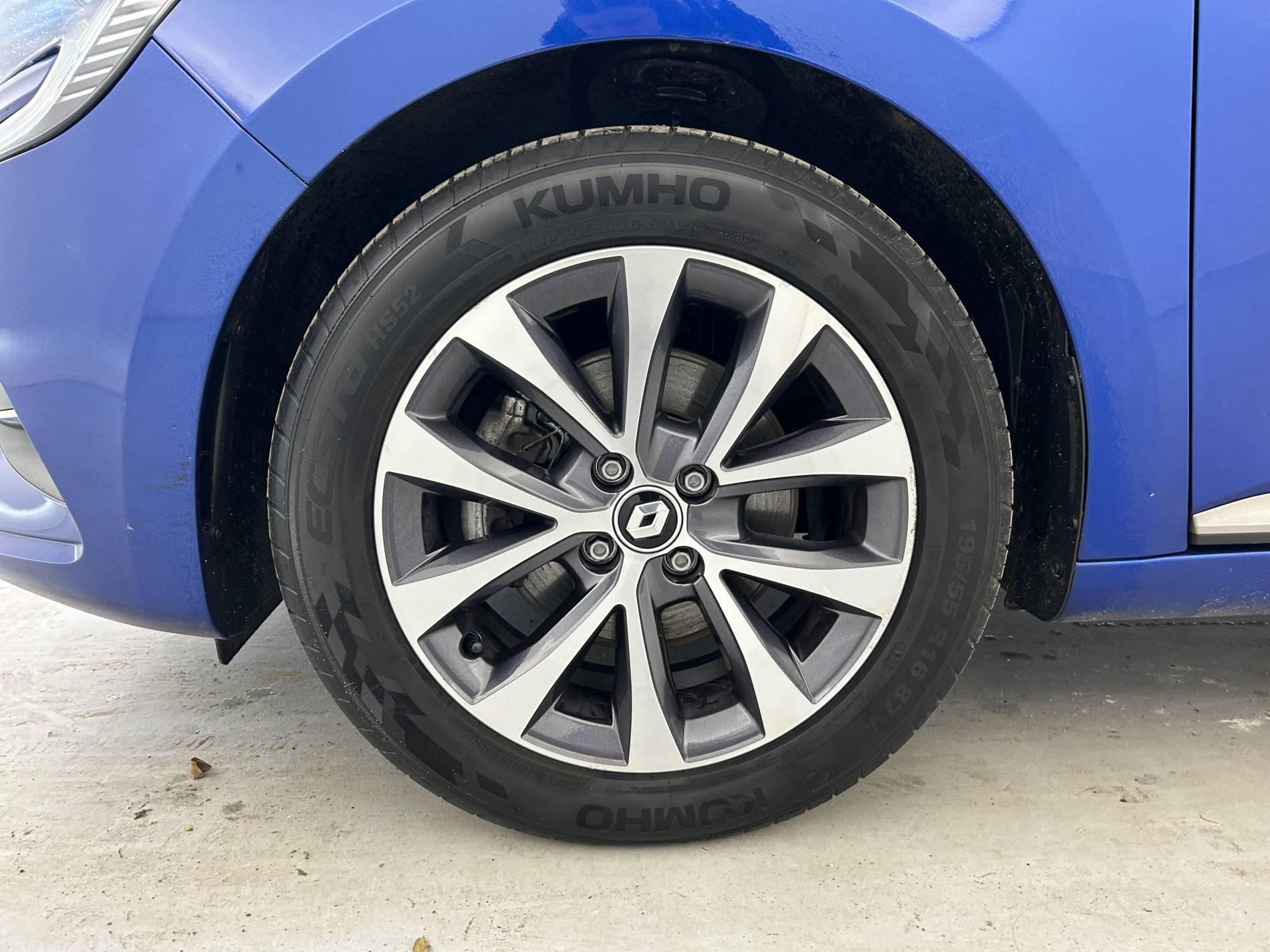 Vente en ligne Renault Clio 5 Clio TCe 140 - 21 au prix de 15 490 €