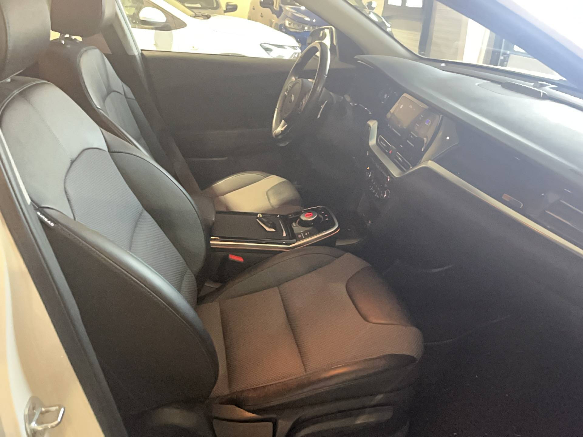 Vente en ligne Kia e-Niro  Electrique 204 ch au prix de 16 490 €