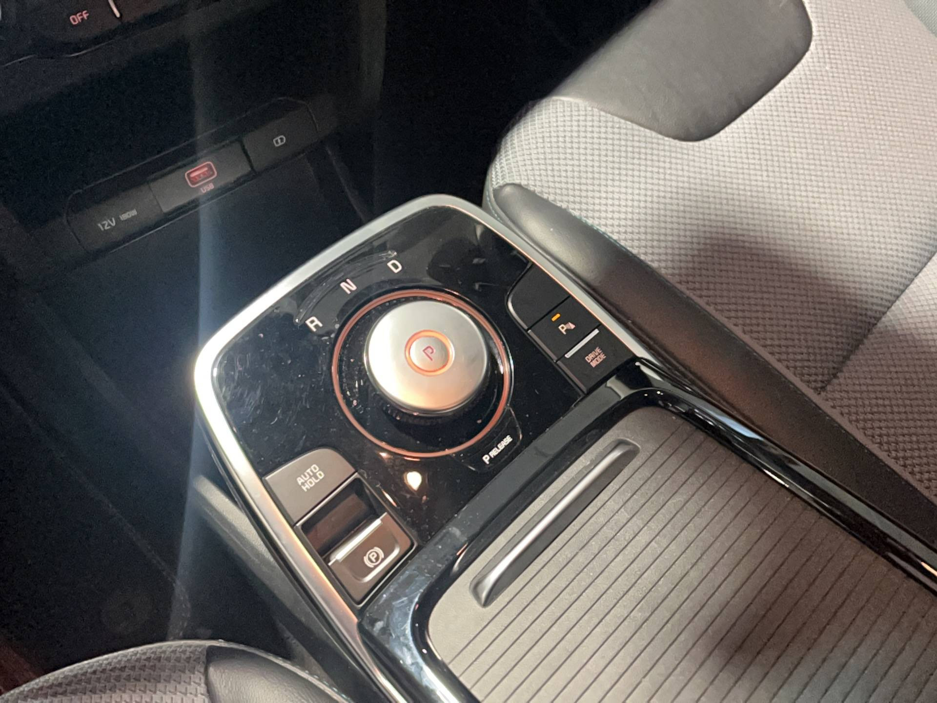 Vente en ligne Kia e-Niro  Electrique 204 ch au prix de 16 490 €