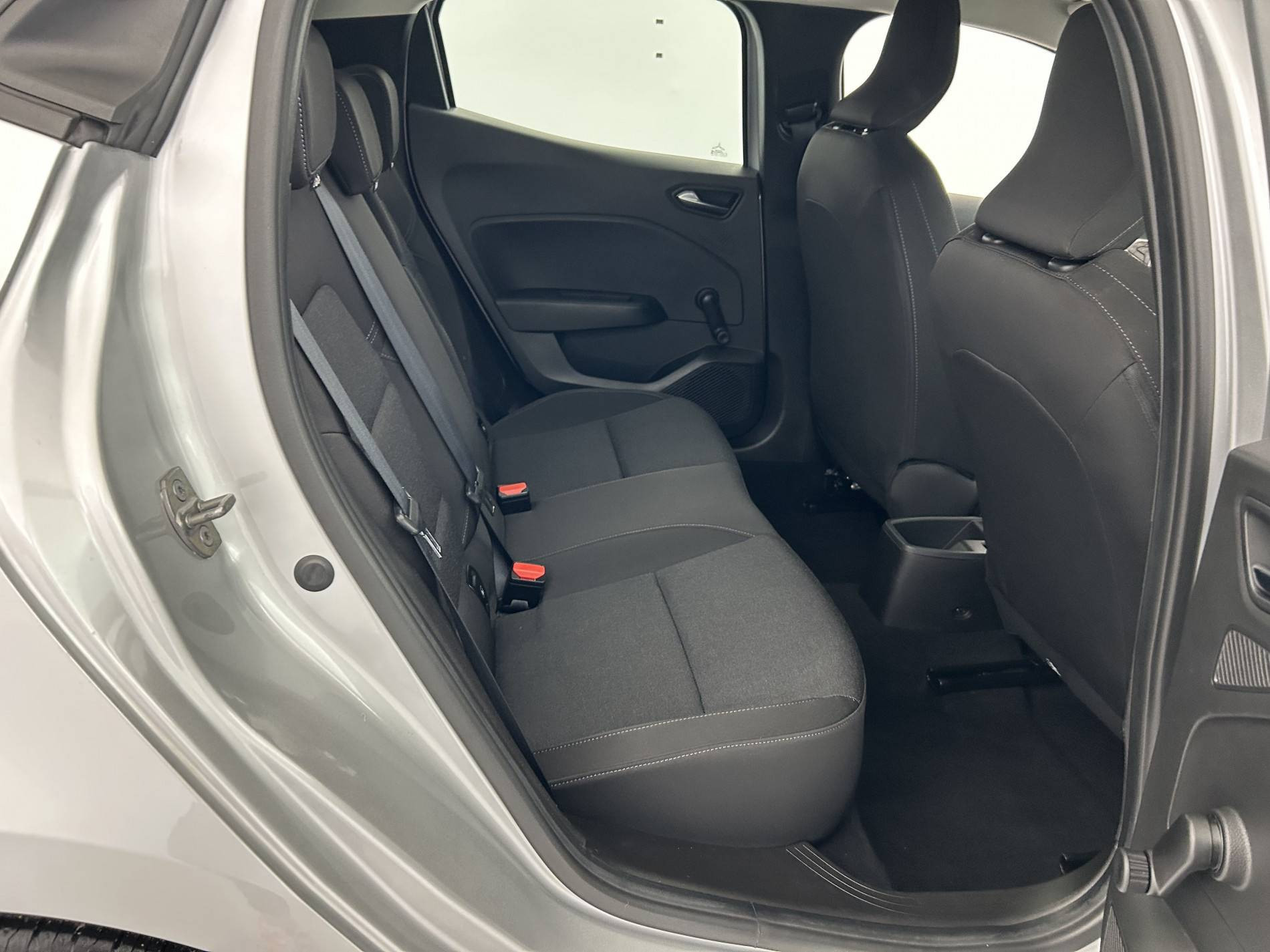 Vente en ligne Renault Clio 5 Clio TCe 90 au prix de 15 490 €