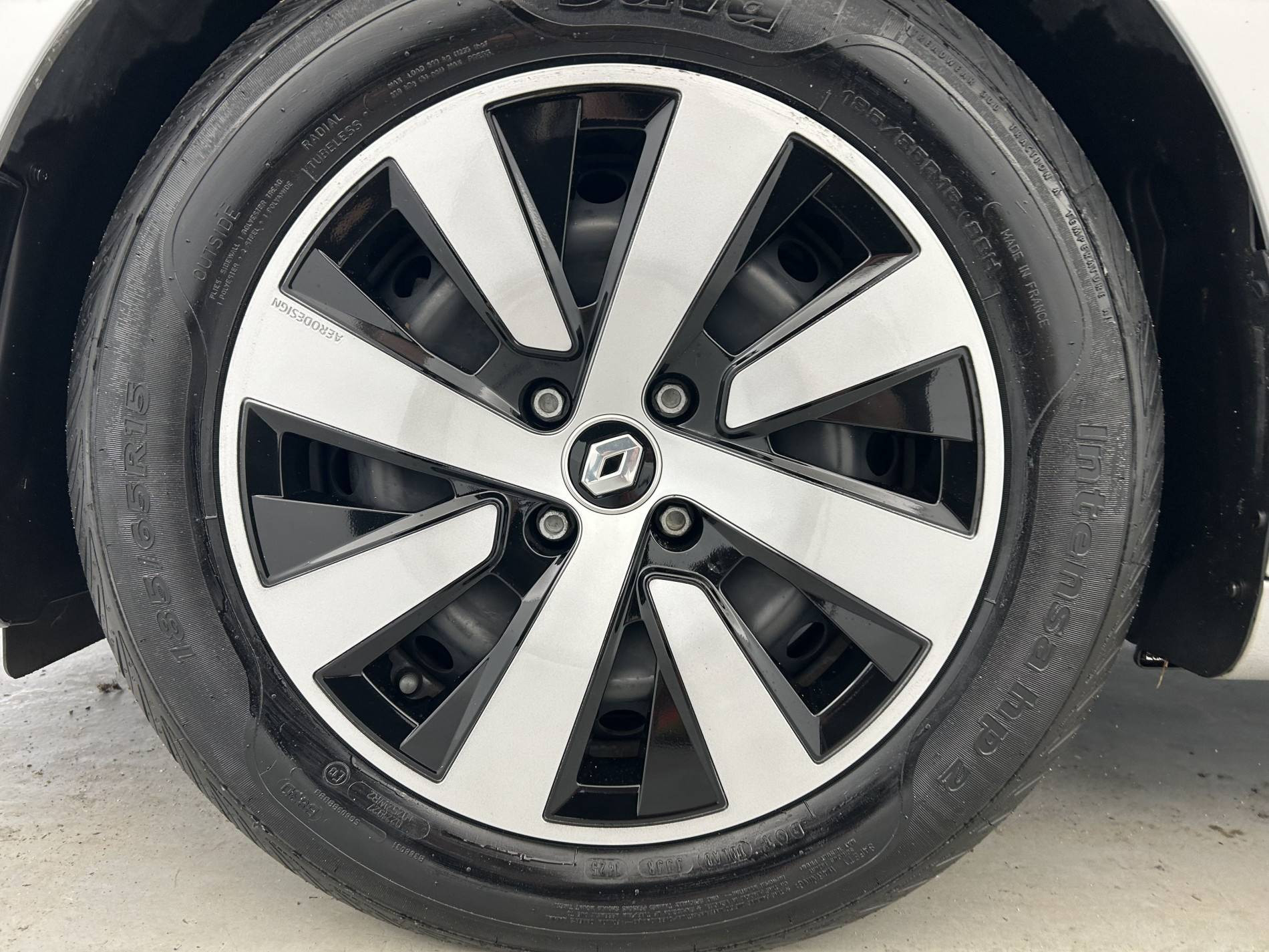 Vente en ligne Renault Clio 5 Clio TCe 90 au prix de 15 490 €