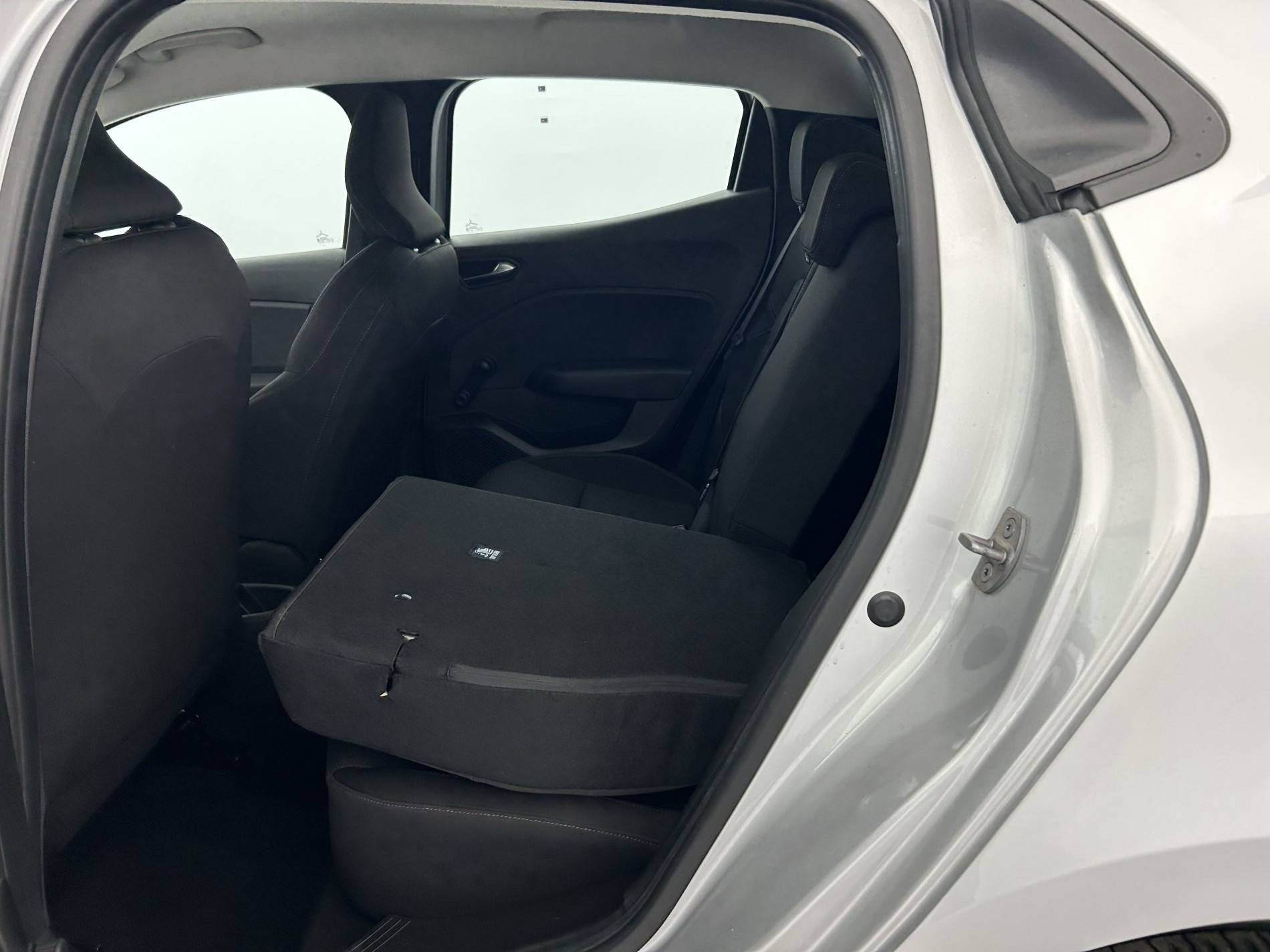 Vente en ligne Renault Clio 5 Clio TCe 90 au prix de 15 490 €