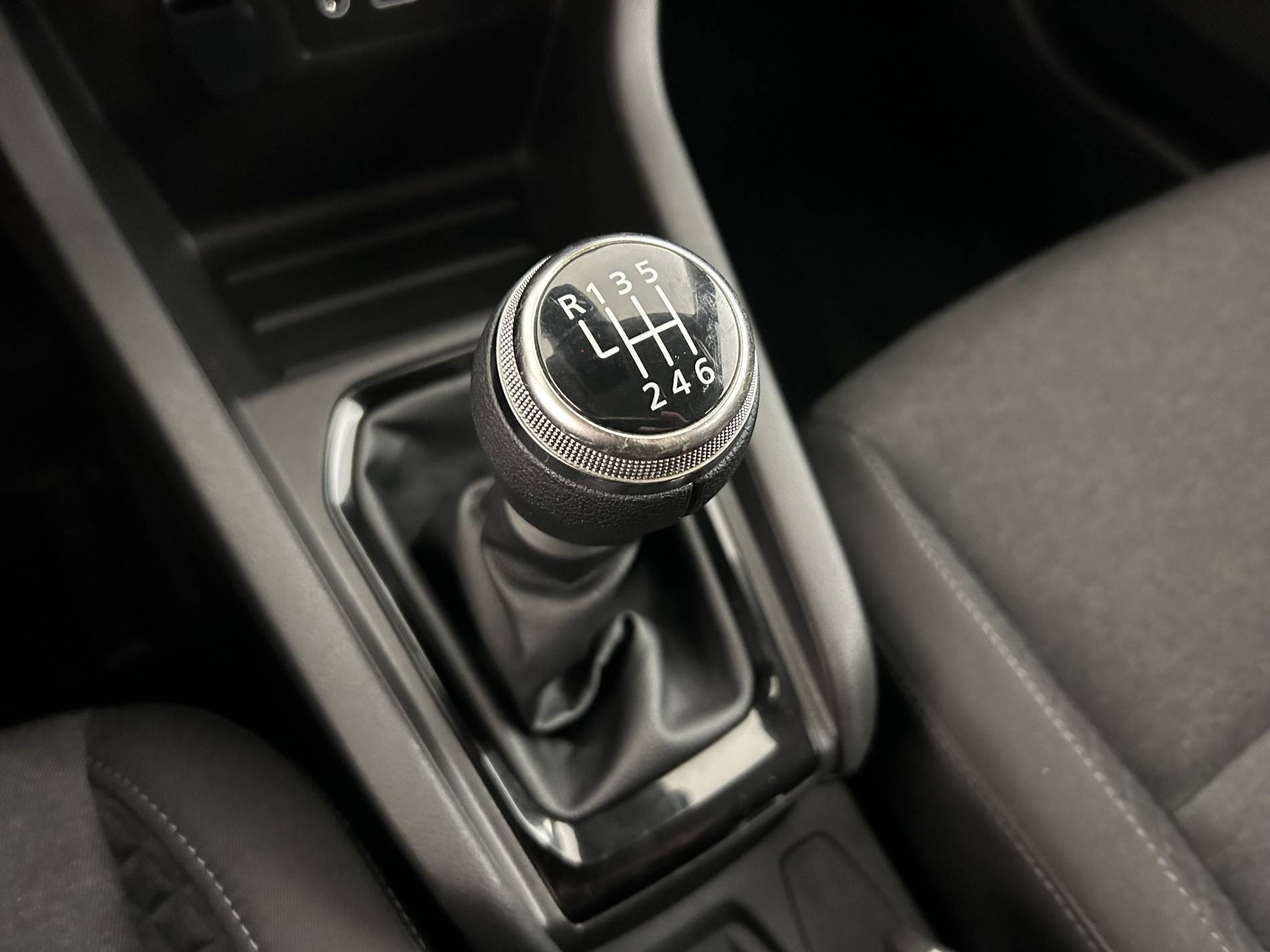 Vente en ligne Renault Clio 5 Clio TCe 90 au prix de 15 490 €