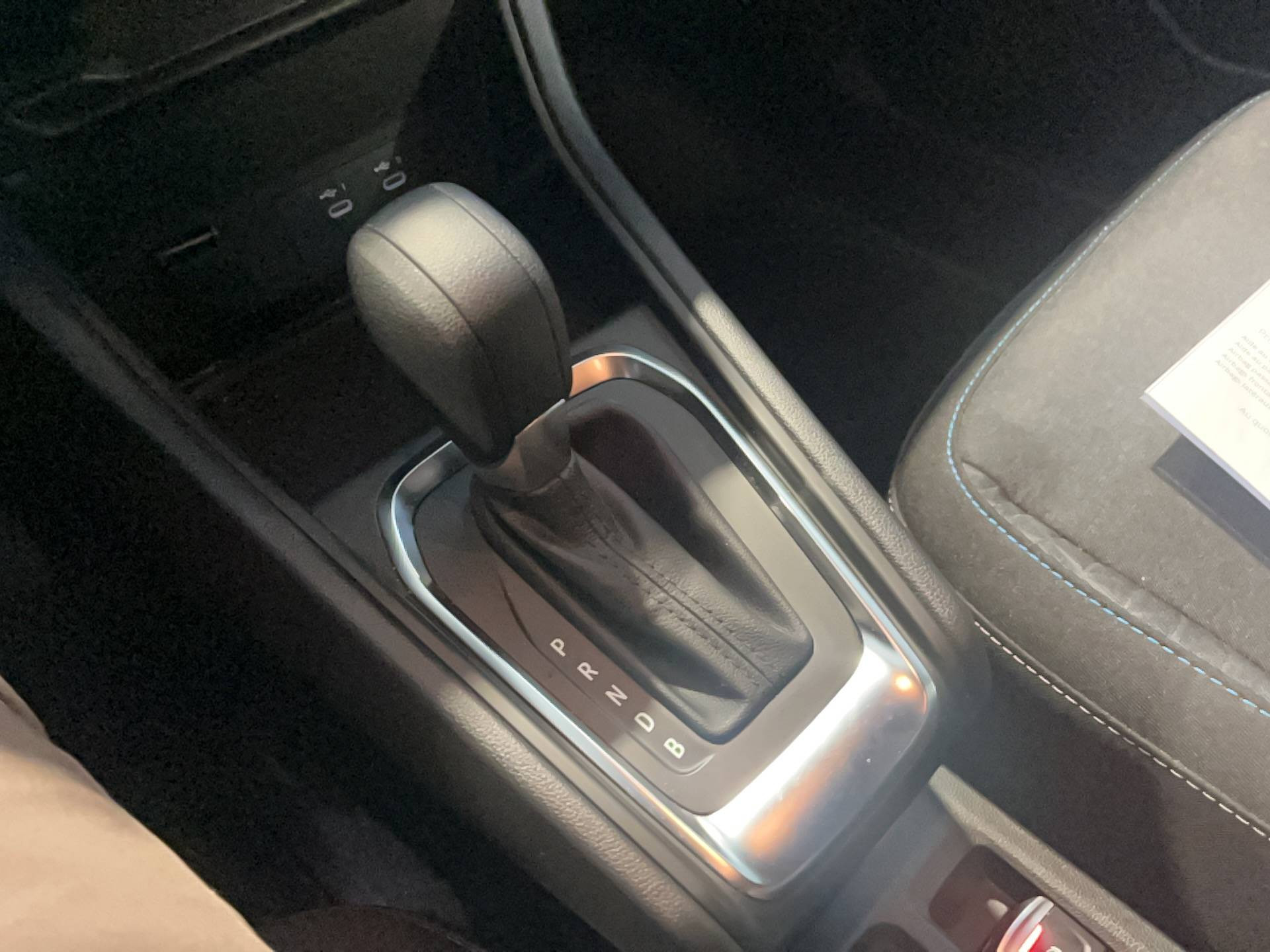 Vente en ligne Renault Symbioz  E-Tech full hybrid 145 au prix de 26 990 €