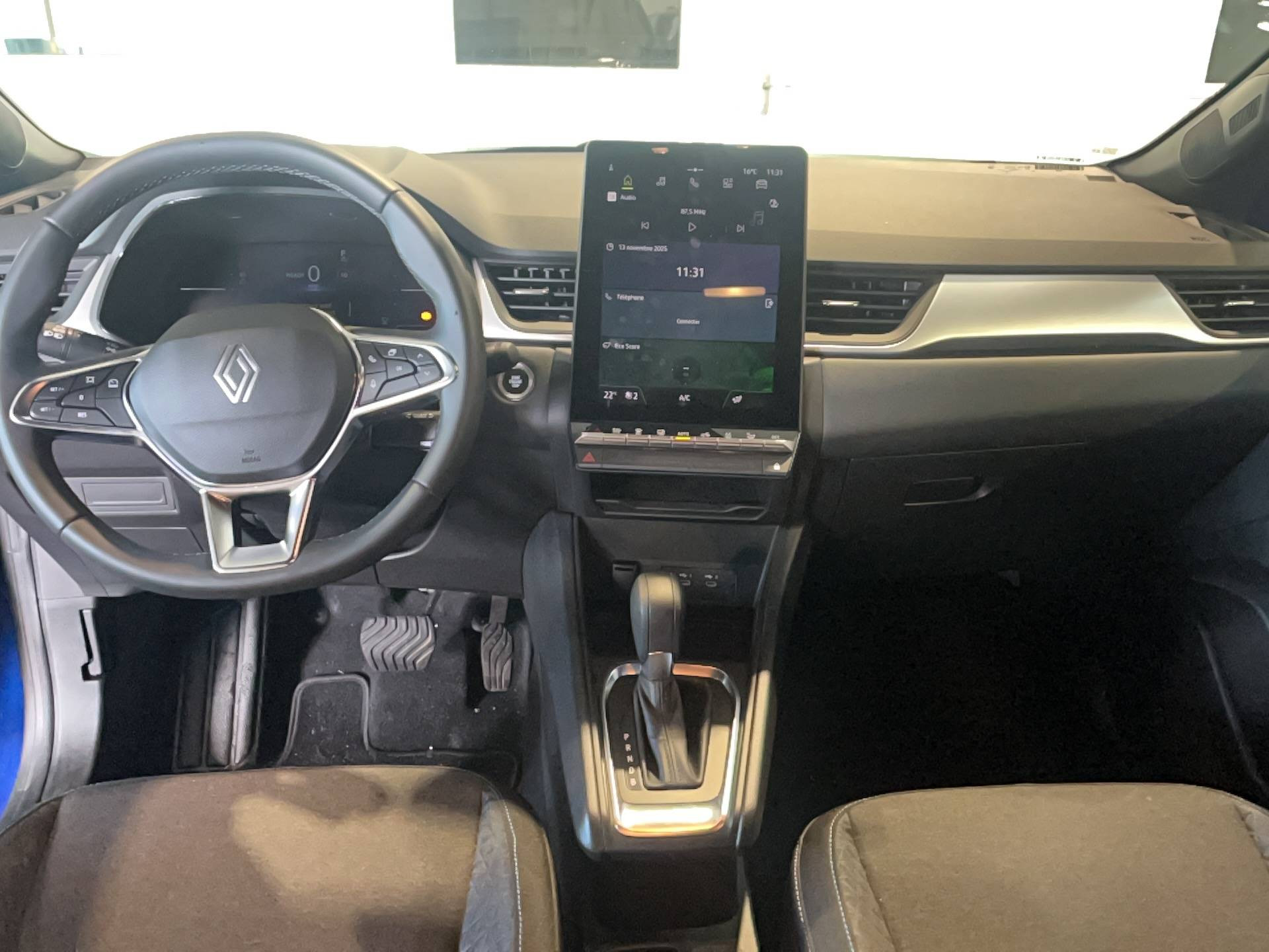 Vente en ligne Renault Symbioz  E-Tech full hybrid 145 au prix de 26 990 €