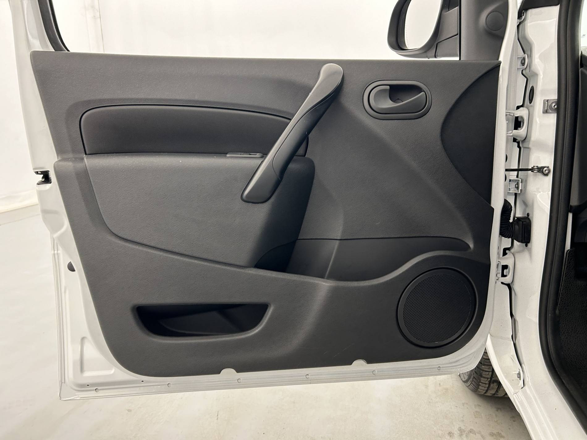 Vente en ligne Renault Kangoo Electrique  ACHAT INTEGRAL au prix de 10 990 €