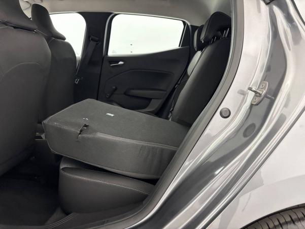 Vente en ligne Renault Clio 5 Clio Blue dCi 100 au prix de 16 890 €