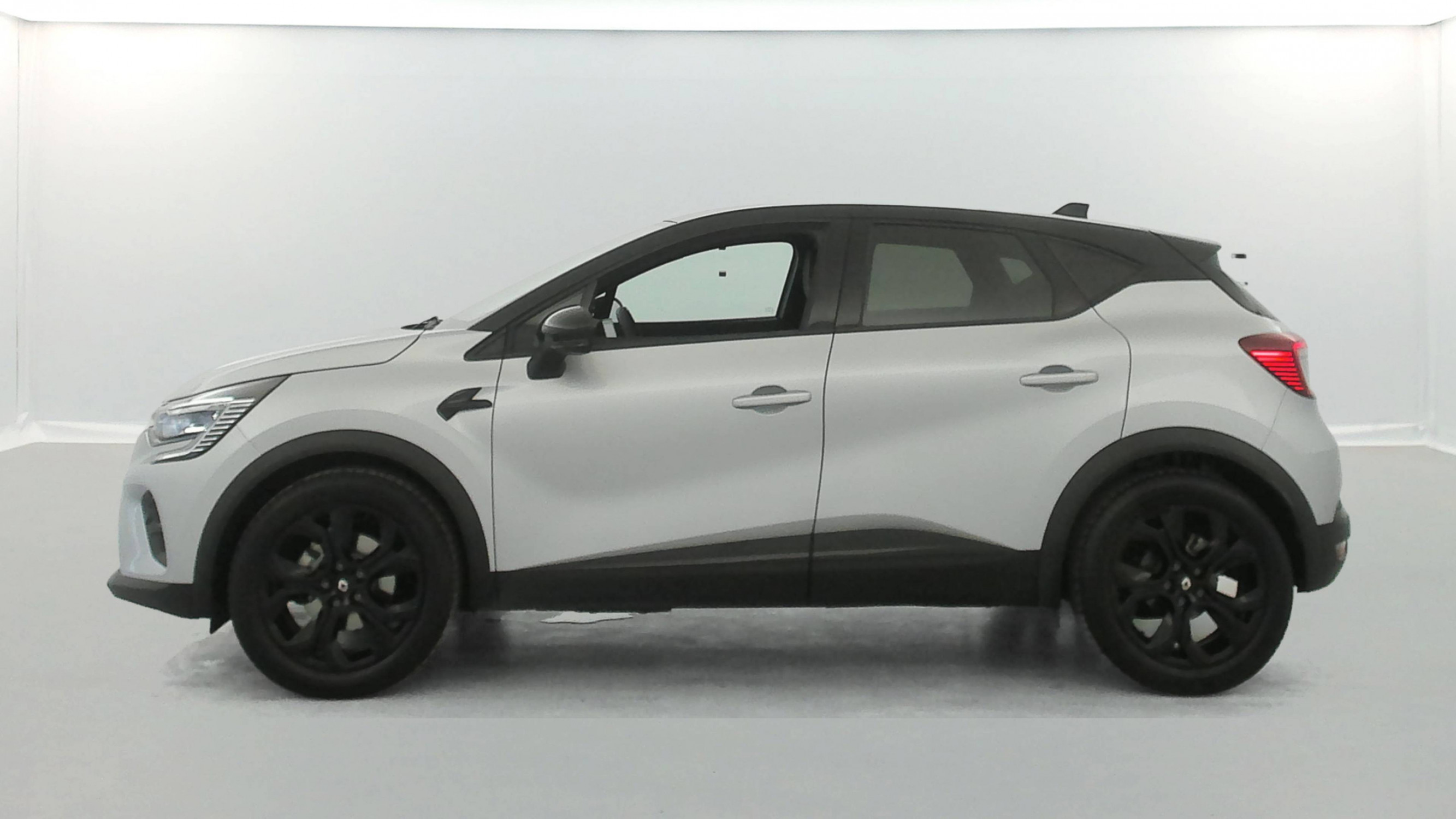 Vente en ligne Renault Captur  E-Tech 145 au prix de 20 490 €
