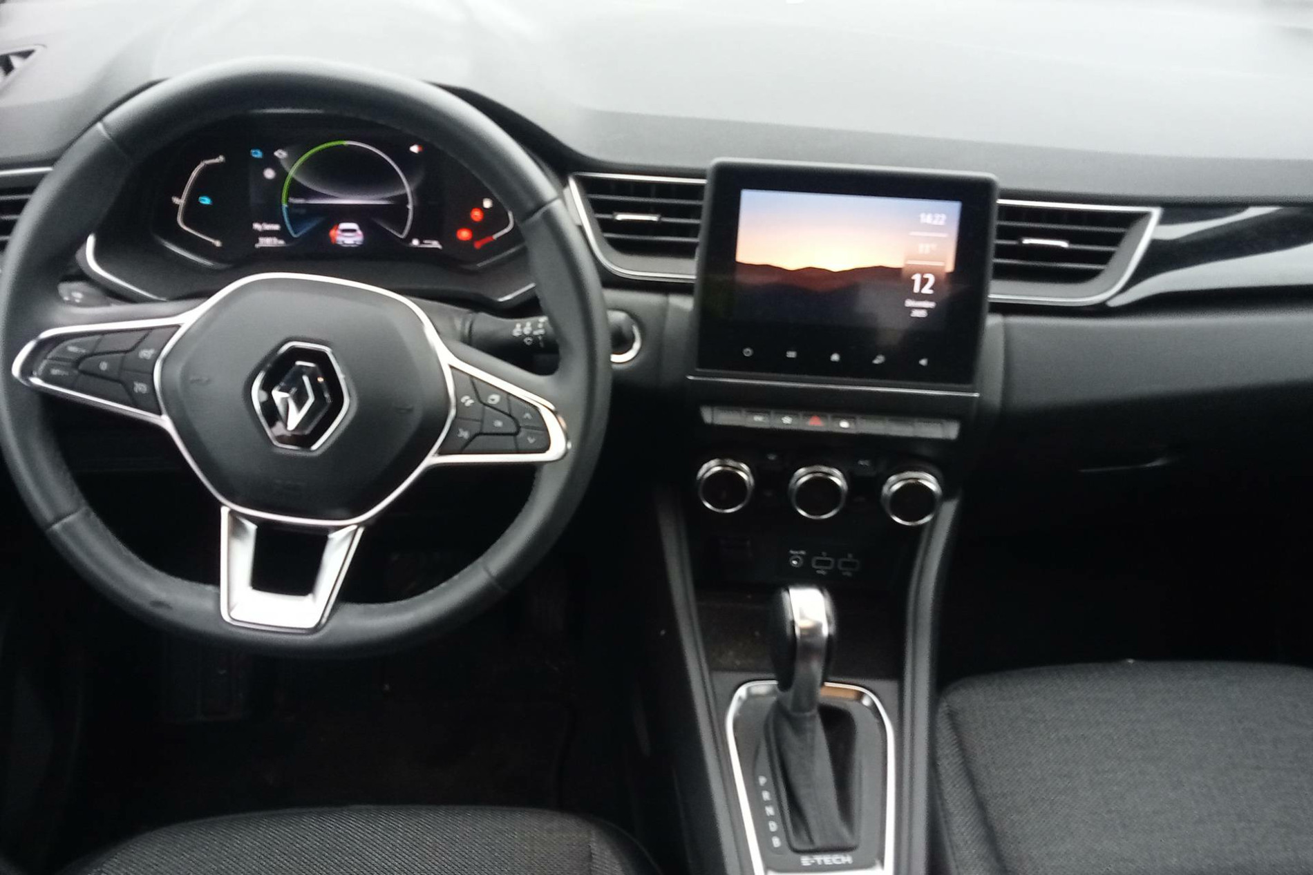 Vente en ligne Renault Captur  E-Tech 145 au prix de 20 490 €