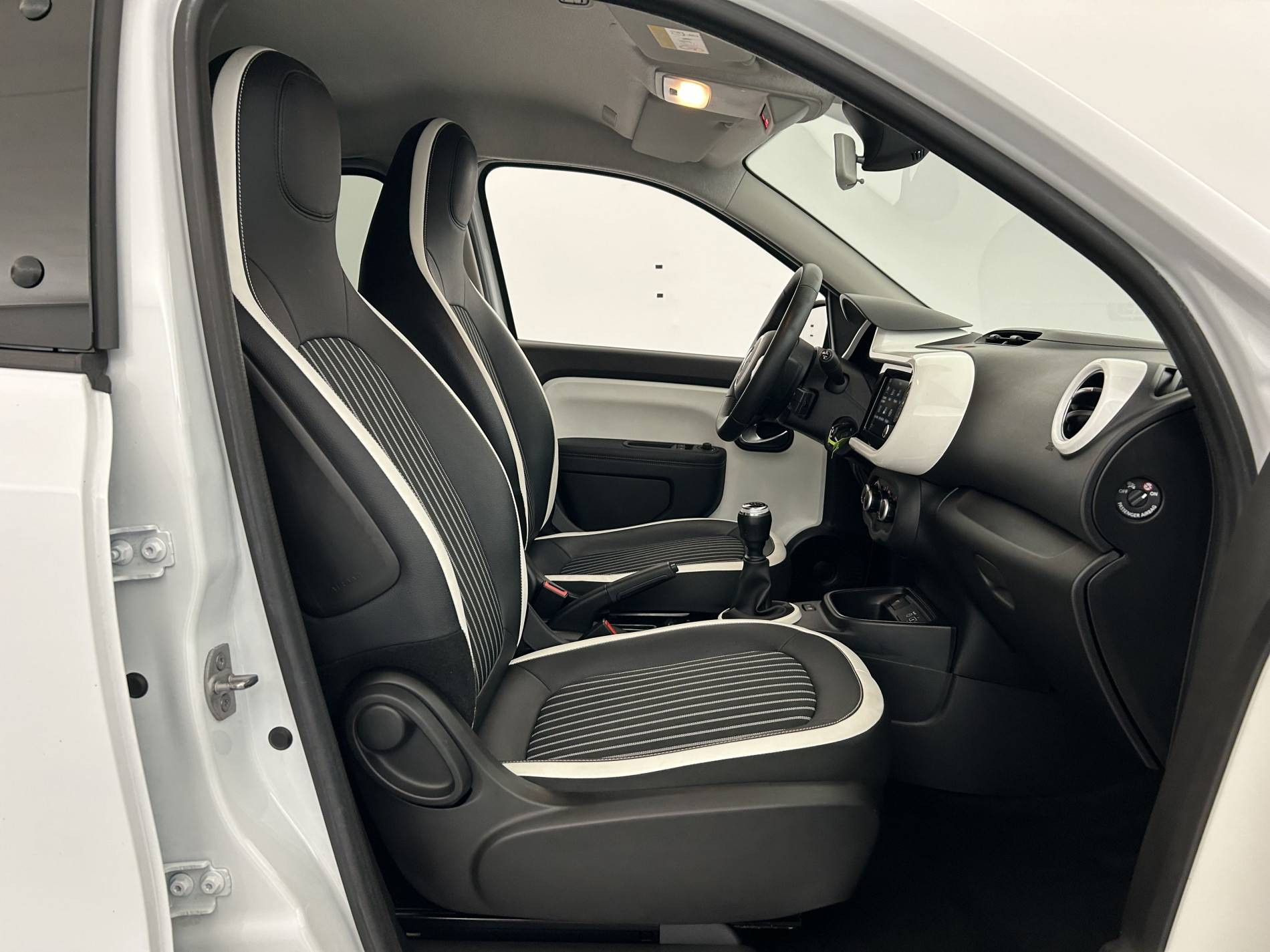 Vente en ligne Renault Twingo 3  SCe 65 au prix de 9 990 €