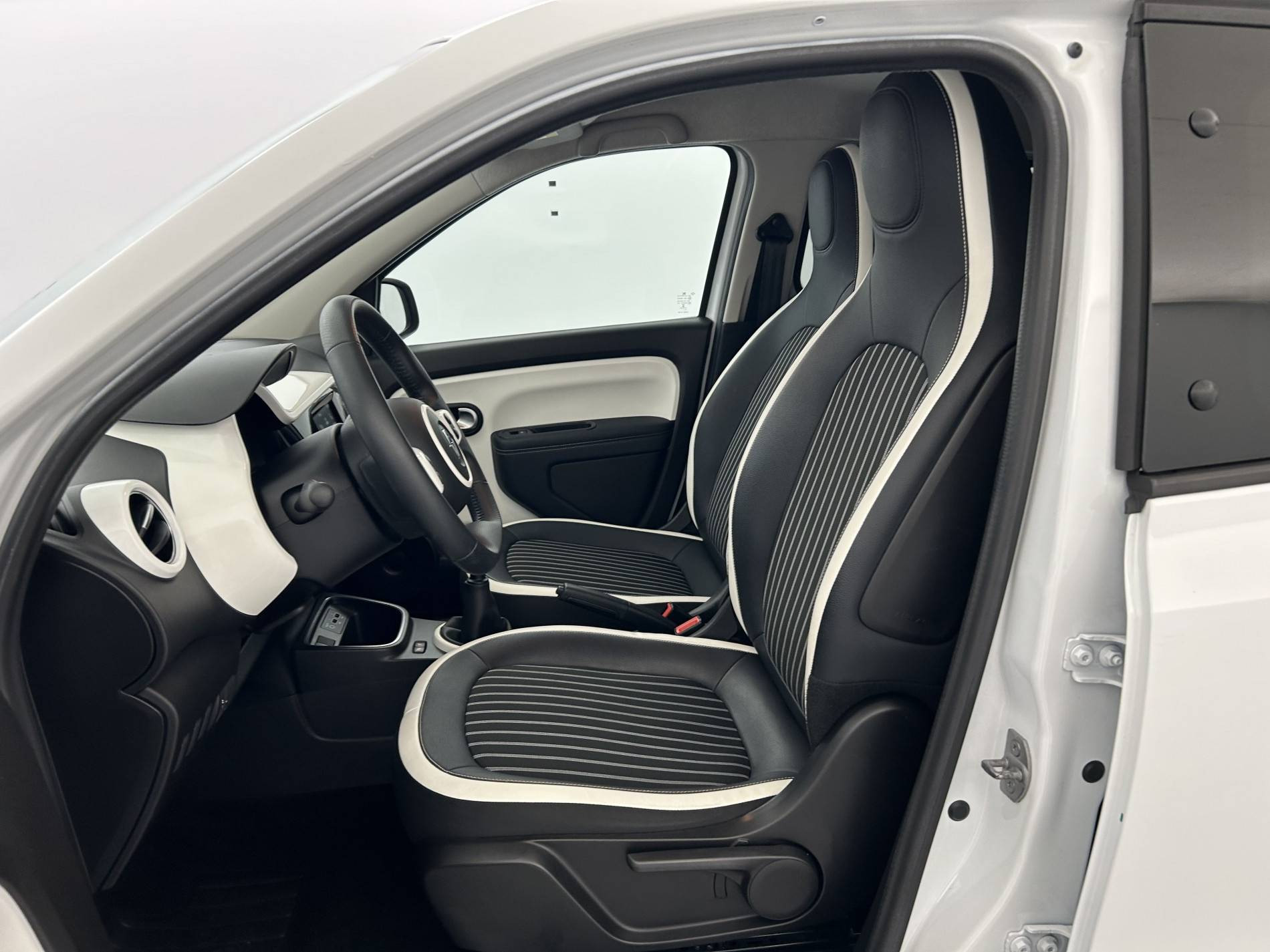 Vente en ligne Renault Twingo 3  SCe 65 au prix de 9 990 €