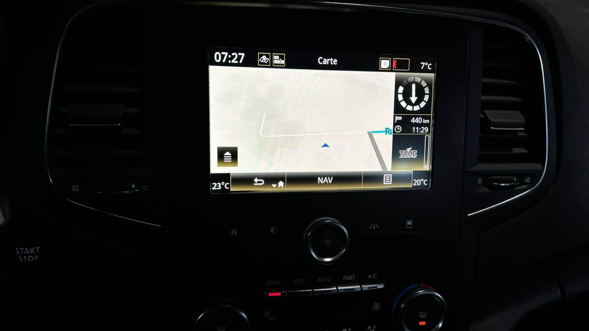 Vente en ligne Renault Megane 4 Mégane IV Berline Blue dCi 115 au prix de 15 490 €