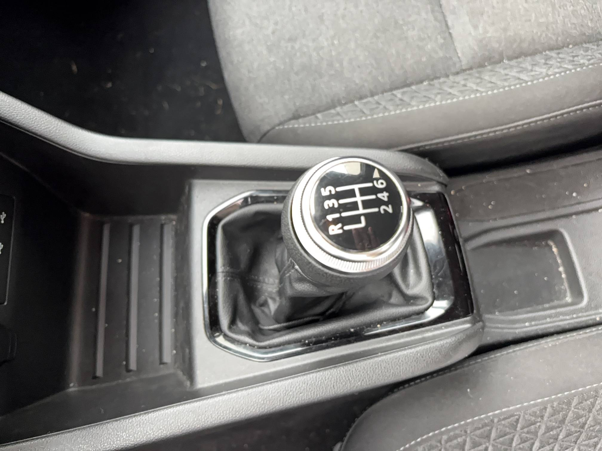 Vente en ligne Renault Clio 5 Clio TCe 90 - 21N au prix de 16 490 €