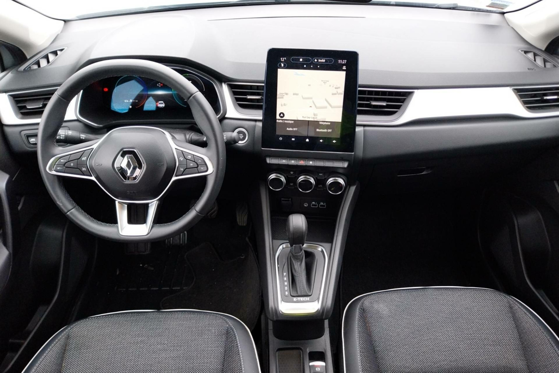 Vente en ligne Renault Captur  E-Tech full hybrid 145 au prix de 21 490 €