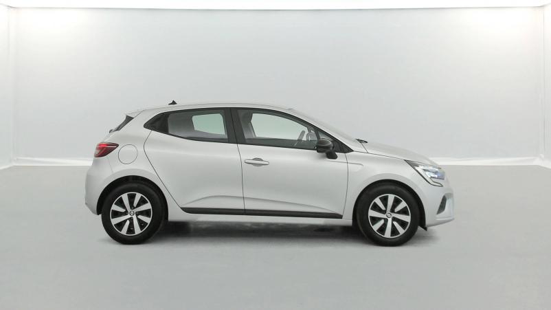 Vente en ligne Renault Clio 5 Clio TCe 90 au prix de 15 990 €