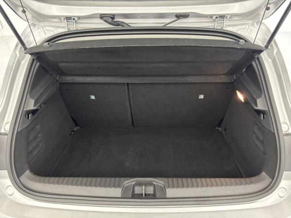 Vente en ligne Renault Clio 5 Clio TCe 90 au prix de 15 990 €
