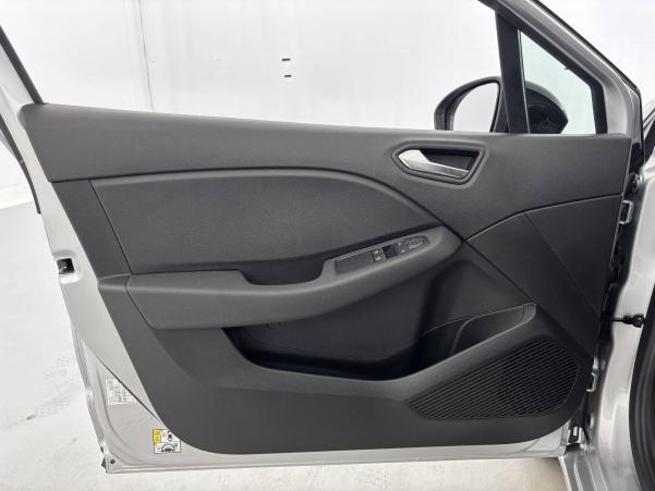 Vente en ligne Renault Clio 5 Clio TCe 90 au prix de 15 990 €