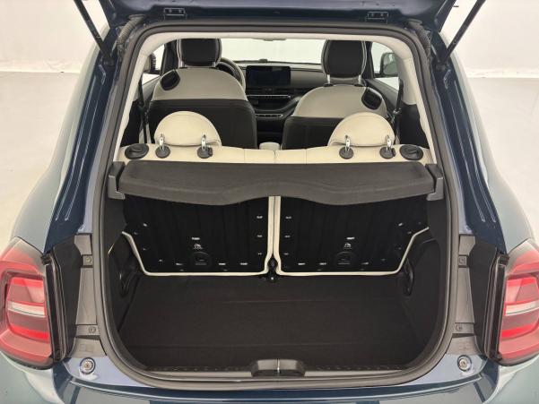 Vente en ligne Fiat 500 électrique 500 e 118 ch au prix de 15 900 €