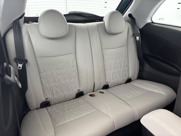 Vente en ligne Fiat 500 électrique 500 e 118 ch au prix de 15 900 €