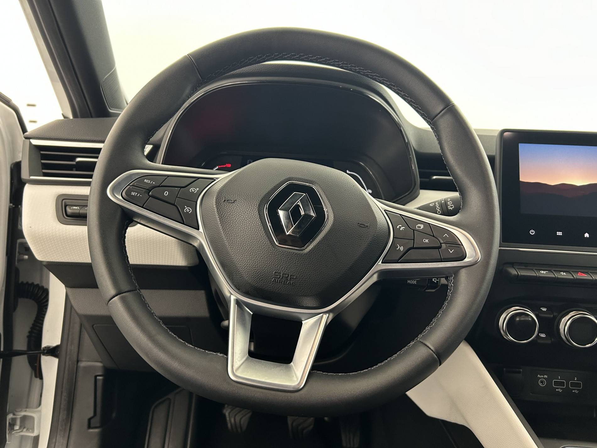 Vente en ligne Renault Clio 5 Clio TCe 90 - 21N au prix de 15 490 €