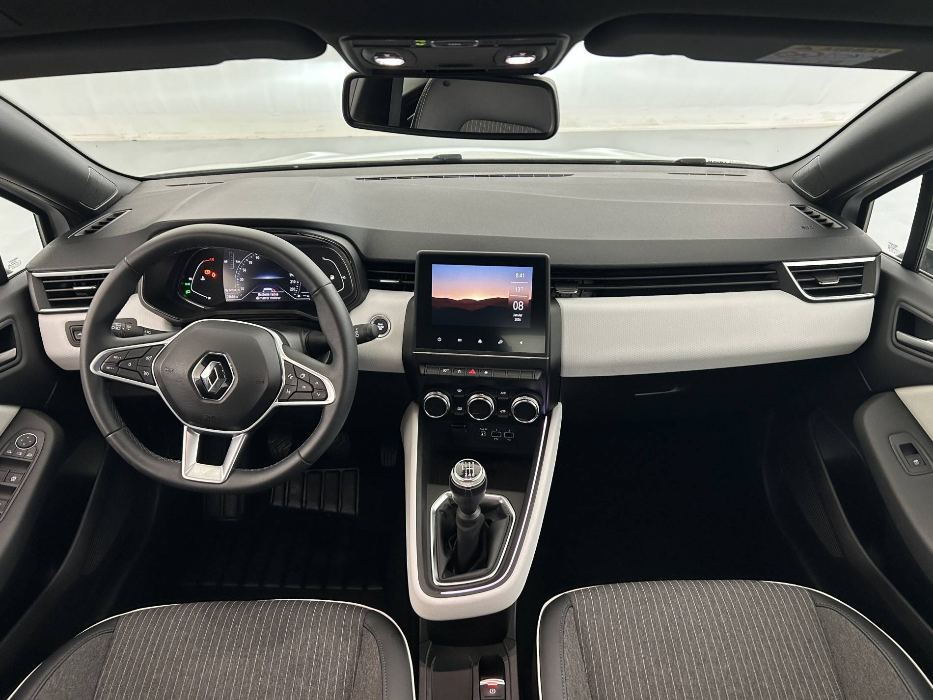 Vente en ligne Renault Clio 5 Clio TCe 90 - 21N au prix de 15 490 €